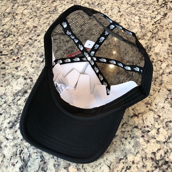 The North Face Photobomb Hat - Picture 5 of 7